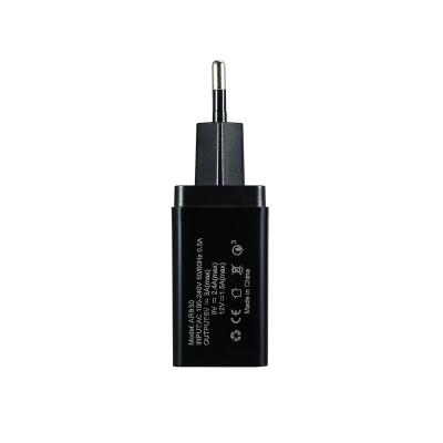 China Portable 4-USB 3.1A 3.0A Wall Plug High Speed Fast Charging, Suitable for Phone UK QC 3.0 Travel Plug for sale
