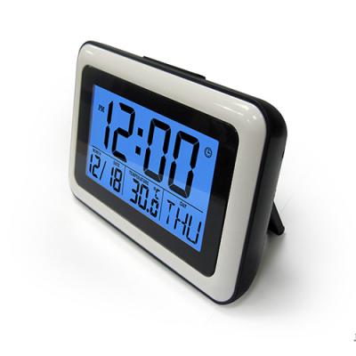 China Files Chinese Manufacturer USB Charger Desktop Clocks Small Calendar Temperature Display Smart Table LED Alarm Digital Clock for sale