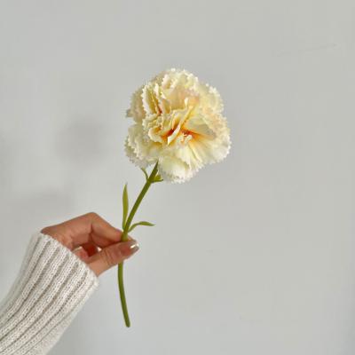 China Artificial flowers, artificial carnations, home vases, flower arrangements, festival souvenirs, artificial flower decorations for sale