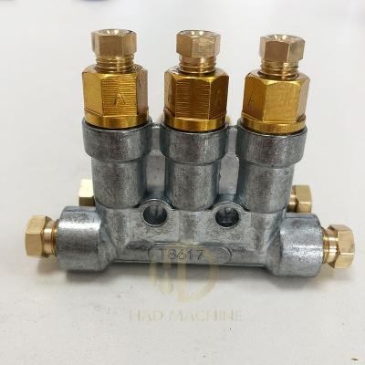 China Automotive Industry T8617A 0.03ml/cyc Lathe Lubricating System Accesseries Anti-shocking Distributor Ajustable Oil Distributor for sale