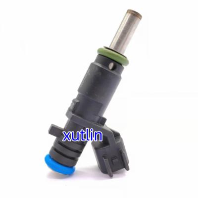 China Auto Parts Fuel Injector Nozzle 55562599 55562597 For CHEVROLET OPEL Cruze Trax Astra J Mokka X J300 for sale