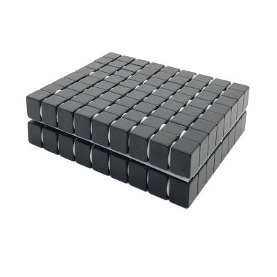 China Neodymium ijzer-boor gesinterde magneten met epoxycoating voor industriële toepassingen Te koop