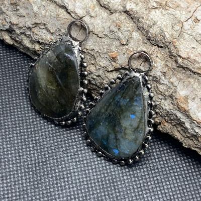 China A141 Europe and America cool drop shaped gemstone crystal pendant necklace labradorite necklace wholesale jewelry for sale