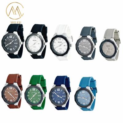 China Waterproof Classic Mens Wrist Watches Quartz Movement with Many Colors Band Option for sale