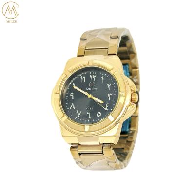 중국 Fashionable Business Quartz Wristwatch With Golden Bezel And Arabic Numeral Dial 판매용