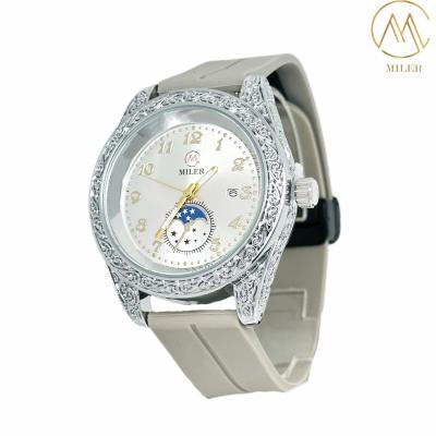 China Silver and Black Bezel New Design Quartz MovementSilicon Strap Watch for Adult for sale