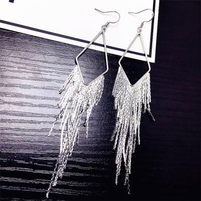 China FASHIONABLE good quality personality tassel metal exquisite earrings for wedding jewelry for sale