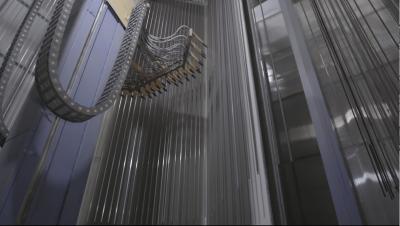 Chine Turquie Système de chauffage au gaz naturel Hautes performances et capacité de production Ligne de production professionnelle de revêtement en poudre Configuration spatiale personnalisée de profils en aluminium à vendre