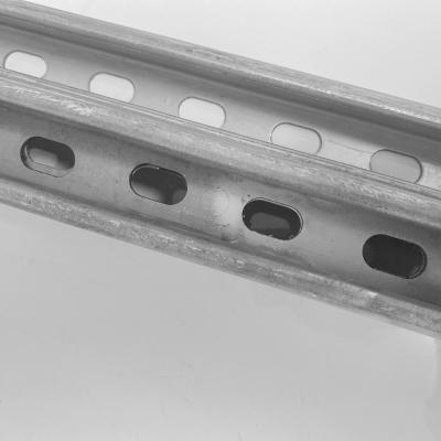 Κίνα Προπυρηνική Φωτοηλεκτρική Κράτη Unistrut C Channel Steel Cold Formed Slotted προς πώληση
