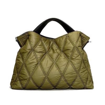 China High Quality Water Resistant Comforter Puffy Tote Bag Winter Fall Casual Puffy Handbag Luxury Custom for sale