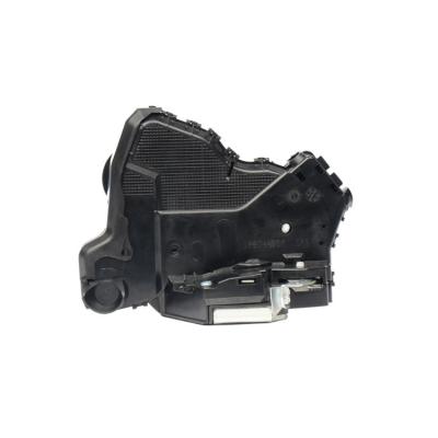 China Auto Body Parts Front Right Power 6pins Door Lock Trigger Door Latch For Toyota Tundra 2007-2016 RAV4 Camry 2.4 2.5 3.5L 2006-2015 69030-0C050 for sale