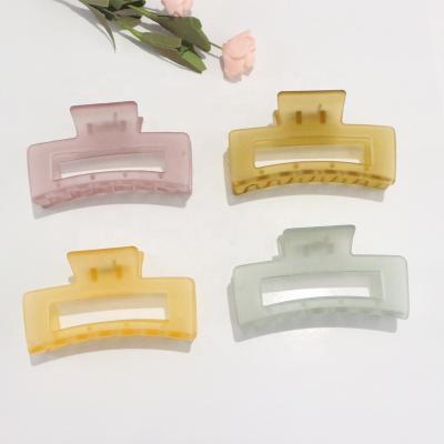 China Matte Plastic Hair Clip Frosted Wholesale Casual Smart Large Transparent Hair Claws for sale