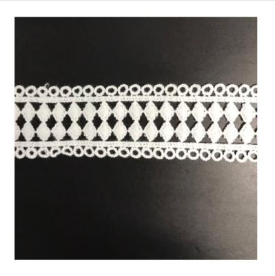 China Sustainable Embroidery Cotton Guipure Scale Lace Trim Water Soluble Lace Trim For Women for sale