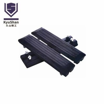 China High Quality Heavy Machinery Excavator Spare Parts Rubber Track Pads Shoes For Hitachi for sale