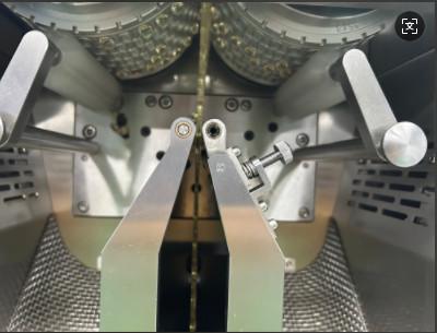 Chine PLC et système de contrôle d'écran tactile Machine à gélatine molle pour capsules rondes de taille et 4-32 plongeurs à vendre