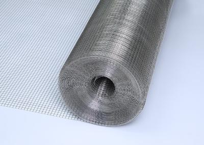 China 1x1in 3x3cm Galvanized Iron Welded Wire Mesh Roll For Netting for sale