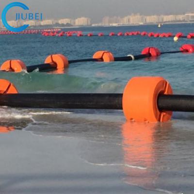 中国 ケーブルのホースのためのプラスチックHDPEの管の浮く物の頑丈な多目的装置浚渫機ポンプを浮かべる 販売のため