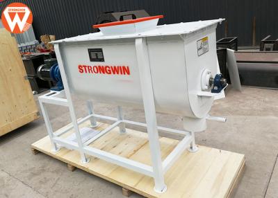 Chine U dactylographient la vitesse de rotation horizontale de la capacité 33r/Min de la broyeur 500Kg/P de mélangeur d'alimentation de volaille à vendre