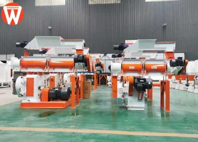 Chine Machine animale de granule d'alimentation de poulet de 2.5T/H 22KW avec la vis 120rpm à vendre