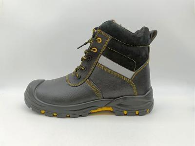 China Slip Resistant Winter Insulated Work Boots Brown Leather Steel Toe Shoes For Men for sale
