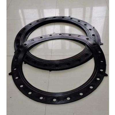China Large Diameter Vessel Dredging Wear Resistant Flexible Rubber Pad With Flange For Water Absorption And Drainage for sale