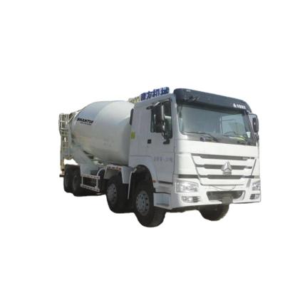 China Construction works Largest Low Residual Rate Concrete Mixer Truck For Road Construction for sale