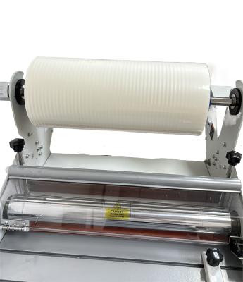 China Tailored Sustainable Transfering Varnish for Abrasion-Resistant Low-Gloss Resilient Laminated Packaging Film for sale