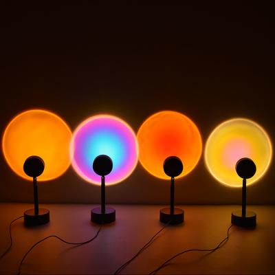 China LED Rainbow Halo Projector Light USB LED Sunset Projector Light 2021 en venta