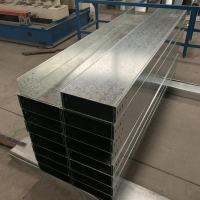 China 25-200mm Side Rail Height Cable Tray Industrial 6 Feet To 10 Feet Length Wire Management For Organization for sale