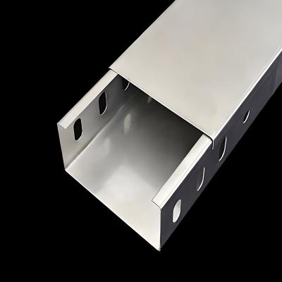 China Solid Bottom Type Cable Tray Wall Mounted Weather Resistance And Easy Installation for sale