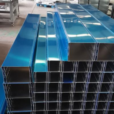 China 2m Length Solid Cable Tray 100mm Width For Industrial Construction Projects for sale