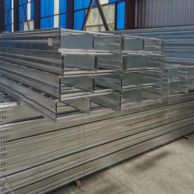 China High Corrosion Resistance Ladder Type Cable Tray Standard Sizes 50mm - 150mm In Indoor Outdoor Environments for sale