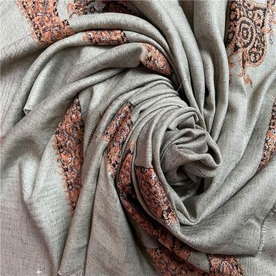 China Men's Kashmiri Embroidery Patterns Scarf in Wool/Acrylic Shawls for sale