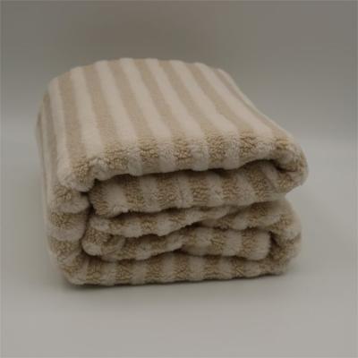 China Soft JMH Custom Design Khaki 370Gsm Artificial Rabbit Hair Double Layer Throw Hot Luxury Blanket for sale