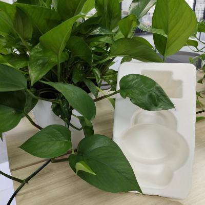 China Environmentally friendly white plant fiber dry-pressed semi-body embedded high-end liquor packaging with shockproof and drop-proof functions. for sale