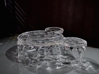 China Custom-Made Acrylic Stool with 3D Effects - Unique and Eye-Catching for Art Exhibitions for sale