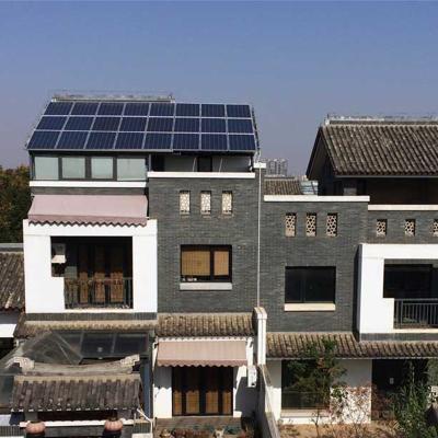 Chine Modules Bifacial du système solaire 2 de panneaux solaires de dessus de toit de puissance élevée équipés de 1 optimiseur à vendre