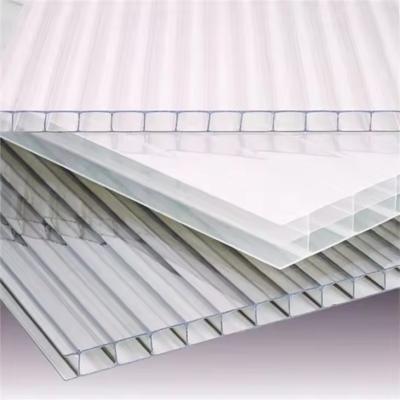 China Techo solar de doble pared de policarbonato de pared múltiple hoja hueca personalizada en venta