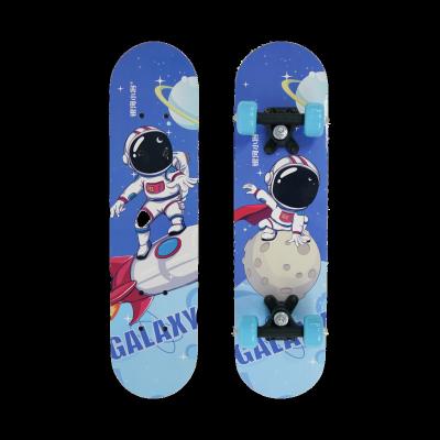 China Low Price Kid Toy 27 Inch Skateboard For Kids, Custom Double Kick Skateboard Non-Slip Grip Tape For Sale for sale