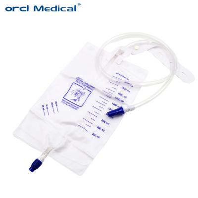 Chine Clinique Urologie Produits jetables PVC Sacs de drainage d'urine avec port d'échantillonnage à vendre