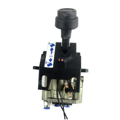 Chine Ventilateurs de commande combinés à 4 trous pour camions à décharge 4CV-D à vendre