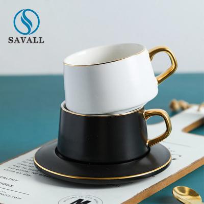 China Tasse und Untertassen-Goldeinlegearbeit Savall HoReCa moderne keramische zu verkaufen