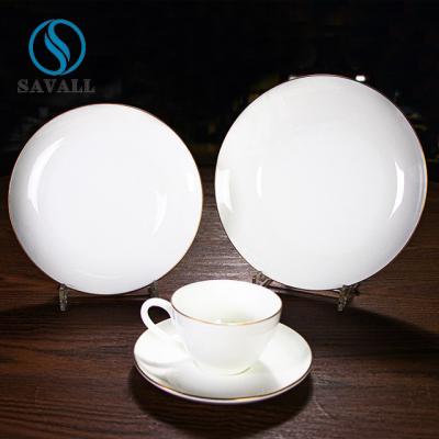 China Farbige keramische Schale und Platte der Porzellan-Essgeschirr-Goldordnungs-4pcs zu verkaufen