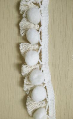China Eco Friendly Pom Pom Trim with Small Tassel Decorative Trim for sale