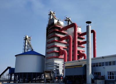 China Clean Hot Air Heating Medium Corn Drying Machine for Moisture Reduction 5-18% in Big Capacity for sale