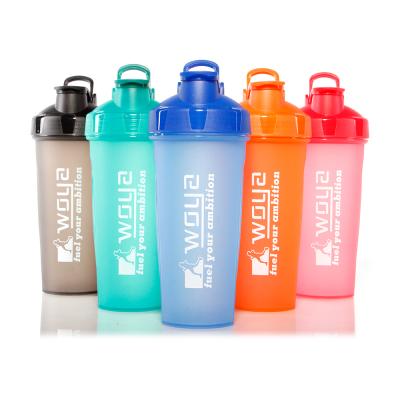 China Low MOQ Food Grade BPA Free Plastic Viable Wholesale 700ml Protein Shaker Bottle for sale