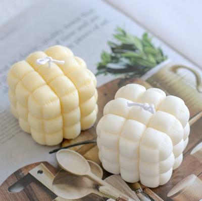 China Korean Geometric Luxury Soy Leather Handmade Wax Pattern Cube Scented Candle for sale