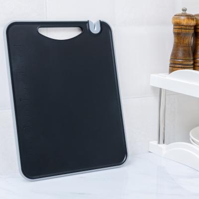 China Viable Small Board Cutting Multifunctional Cutting Plates Cutting Boards With Sharpener Cutting Plastic Food And Knife Sharpener Black for sale