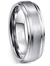 China Polsterter Sliver Hochzeitsring für Männer Gold Wolframkarbid Wolfram Stahlring Frauen Hochzeitsband Mode Schmuck zu verkaufen