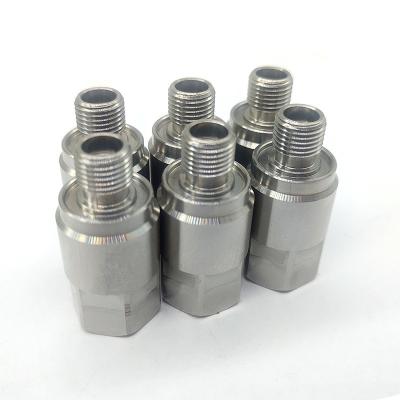 Chine Machines de construction pièces de pièces de pellets pièces de découpe à jet d'eau pièces de rechange plongeur tête d'étanchéité noix de glande à vendre
